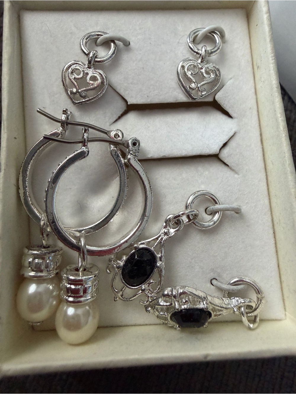 Vintage Avon Italina Y2K Interchangeable Hoop Earrings Gift Set